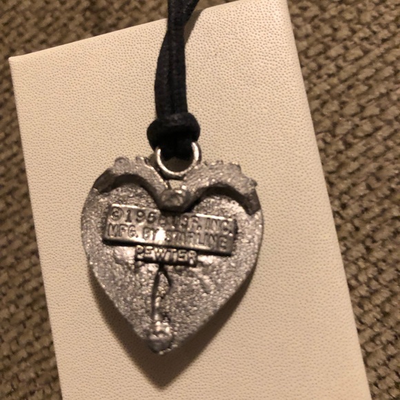 Snoopy pewter necklace charm - Picture 4 of 5